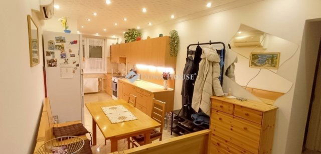 Eladó panellakás, Budapesten, III. kerületben 84.9 M Ft, 3 szobás