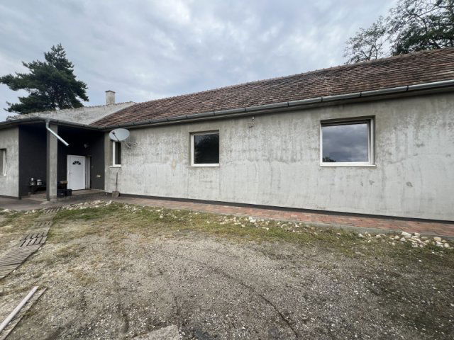 Kiadó családi ház, albérlet, Gyálon 750 E Ft / hó, 8 szobás