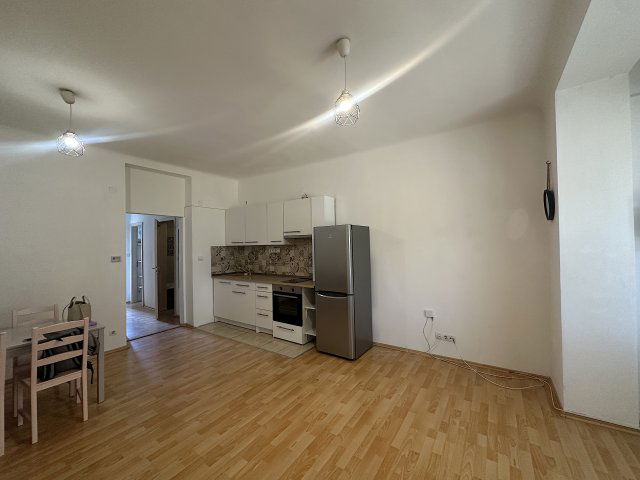 Kiadó téglalakás, albérlet, XIII. kerületben, Szent László úton