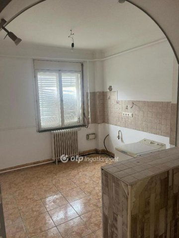 Eladó családi ház, Újszilváson 23.9 M Ft, 2 szobás
