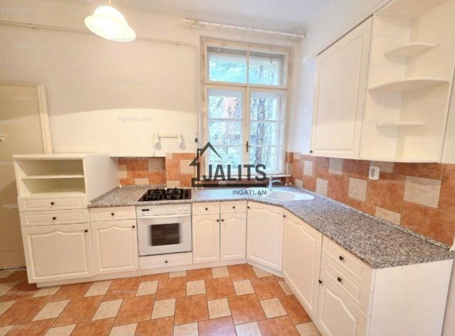 Kiadó téglalakás, albérlet, I. kerületben, Logodi utcában