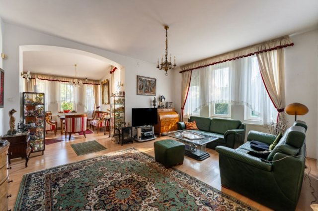 Eladó családi ház, Budapesten, II. kerületben 800 M Ft, 6 szobás