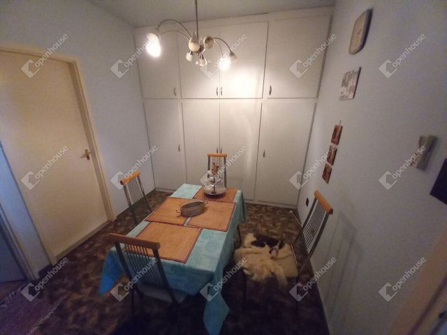 Eladó téglalakás, Debrecenben 49.9 M Ft, 2 szobás