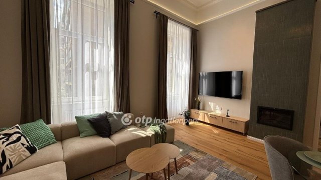 Eladó téglalakás, Budapesten, V. kerületben 200 M Ft, 2+2 szobás