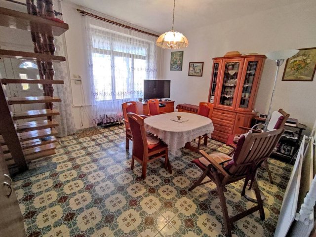 Eladó családi ház, Lánycsókon 49 M Ft, 5 szobás