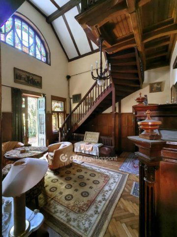 Eladó családi ház, Törökbálinton 666.75 M Ft, 7 szobás