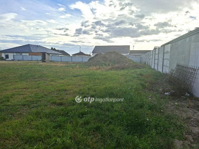 Eladó telek, Ráckeresztúron 24.9 M Ft / költözzbe.hu