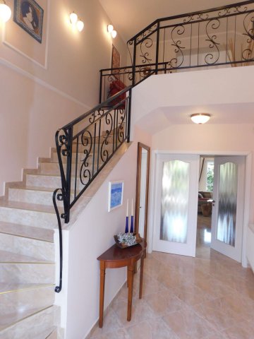 Eladó családi ház, Gyenesdiáson 223.78 M Ft, 4+2 szobás