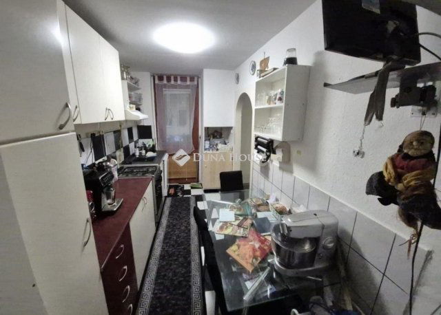 Eladó téglalakás, Budapesten, IV. kerületben 58.9 M Ft, 2 szobás