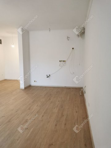 Eladó családi ház, Győrött 84.9 M Ft, 4 szobás
