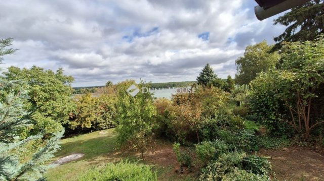 Eladó nyaraló, Kulcson 29.5 M Ft, 2 szobás / költözzbe.hu