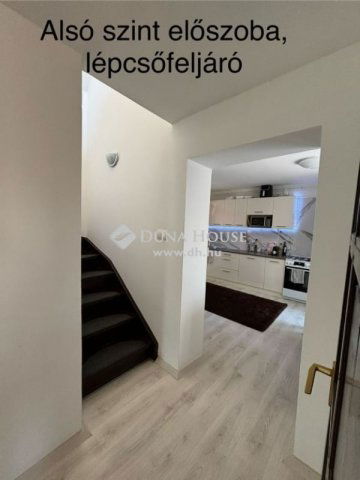 Eladó családi ház, Cserkúton 63 M Ft, 6 szobás