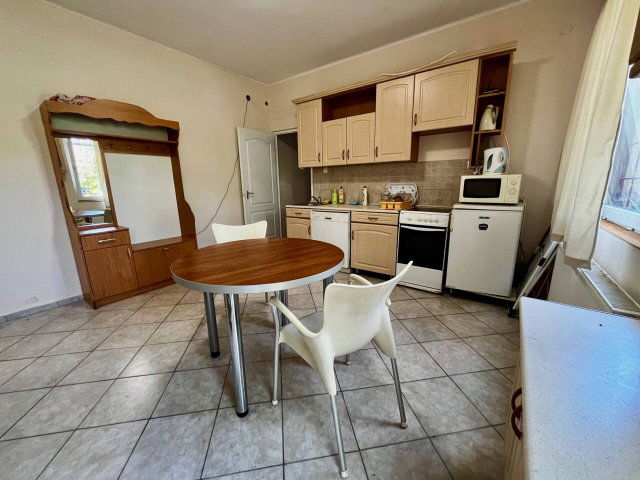 Eladó téglalakás, Pécsett 58 M Ft, 2 szobás