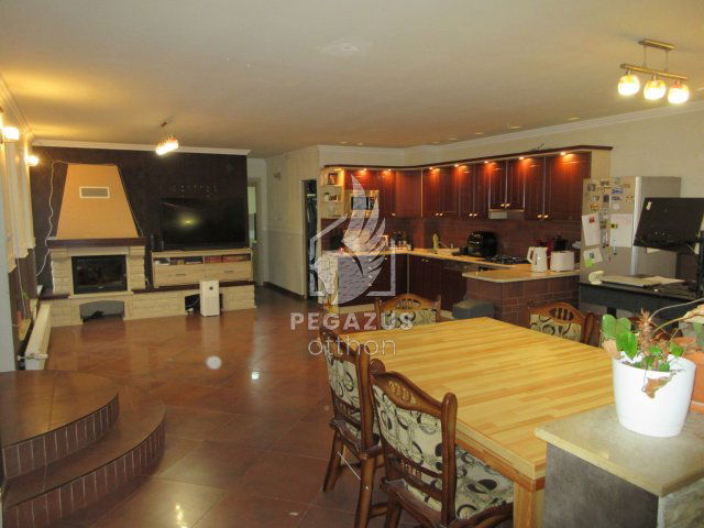 Eladó téglalakás, Egerben, Törvényház utcában 77 M Ft