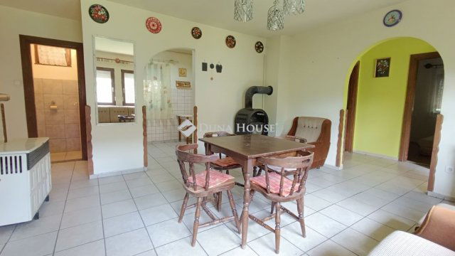 Eladó családi ház, Sátorhelyen 28 M Ft, 4 szobás