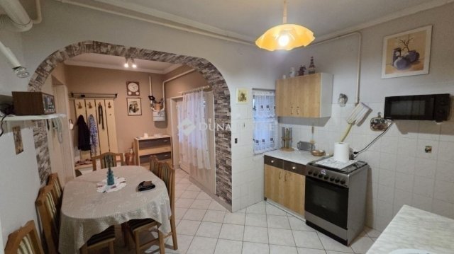 Eladó családi ház, Kecskeméten 50.5 M Ft, 2 szobás