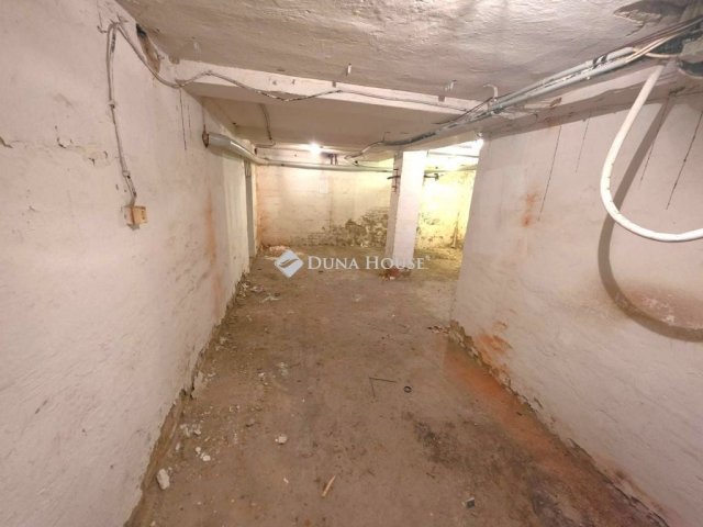 Eladó ipari ingatlan, Szombathelyen 6.5 M Ft / költözzbe.hu