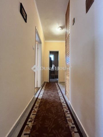 Eladó családi ház, Bakonyszentkirályon 62.9 M Ft, 4 szobás