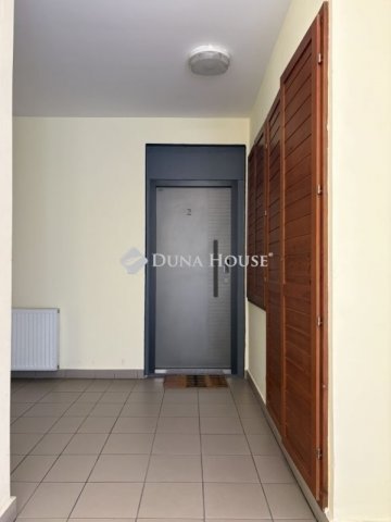 Eladó téglalakás, Budapesten, XX. kerületben 92.5 M Ft, 3 szobás
