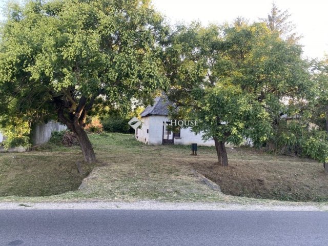 Eladó családi ház, Soponyán 9.8 M Ft, 4 szobás
