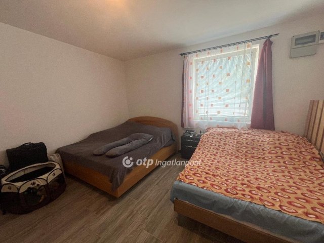 Eladó családi ház, Jászszentlászlón 22 M Ft, 3 szobás