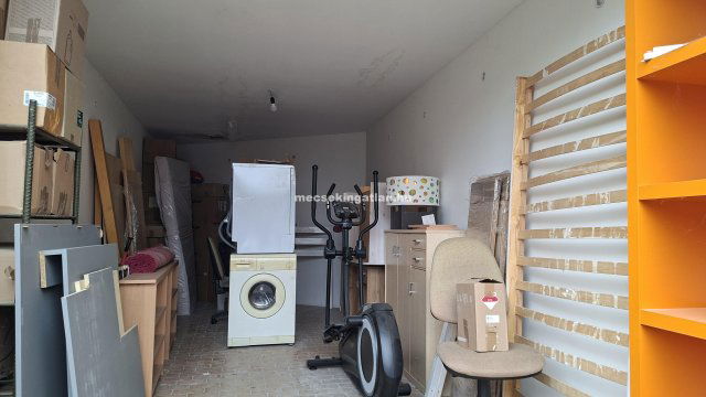 Eladó garázs, Pécsett 6.39 M Ft / költözzbe.hu