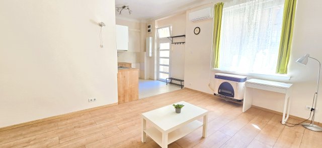 Eladó téglalakás, Budapesten, IX. kerületben, Mester utcában