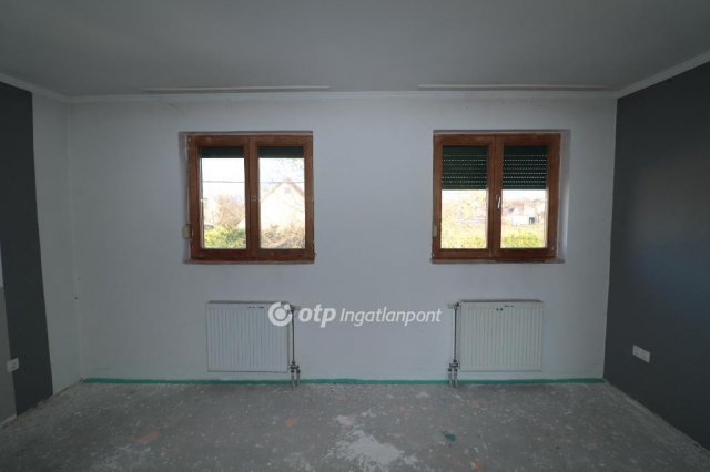 Eladó családi ház, Ráckevén 79.9 M Ft, 6 szobás