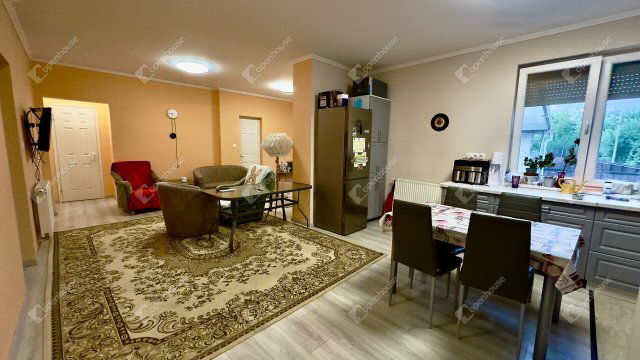 Eladó téglalakás, Monoron 84.9 M Ft, 4 szobás