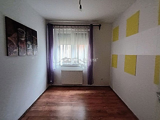 Kiadó téglalakás, albérlet, Debrecenben 180 E Ft / hó, 4 szobás