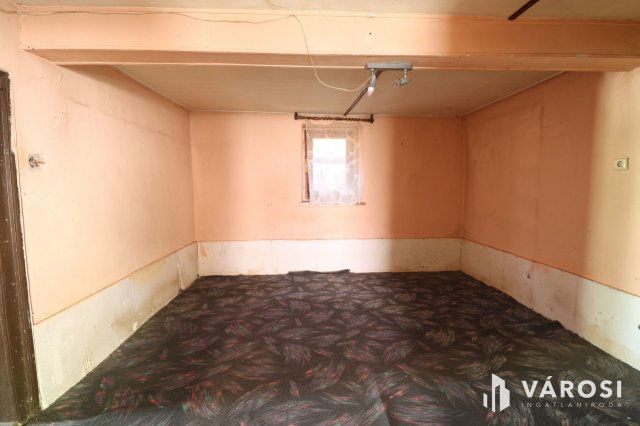 Eladó családi ház, Sándorfalván 25.9 M Ft, 2 szobás