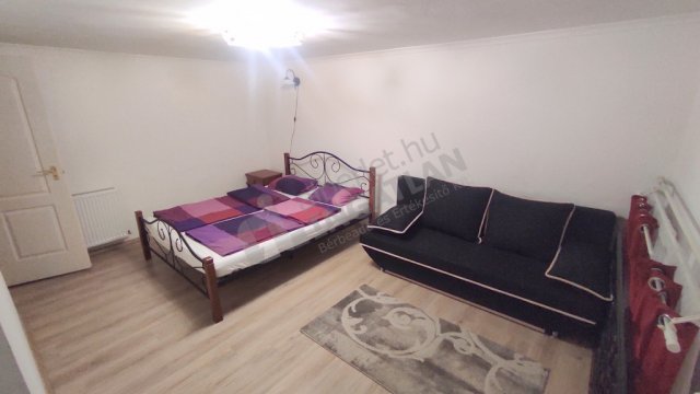 Kiadó téglalakás, albérlet, VIII. kerületben, Somogyi Béla utcában