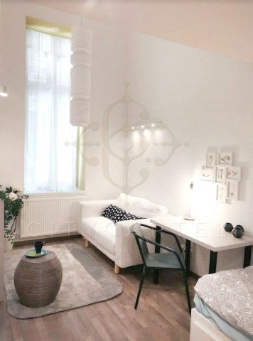 Eladó téglalakás, Budapesten, VI. kerületben 111 M Ft, 3 szobás