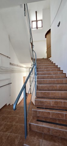 Eladó ipari ingatlan, Pakson 119.9 M Ft / költözzbe.hu
