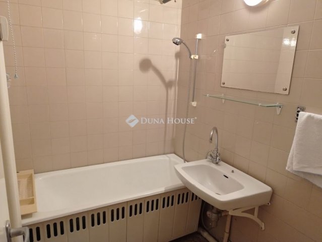 Eladó téglalakás, Zalaegerszegen 44.9 M Ft, 2+1 szobás