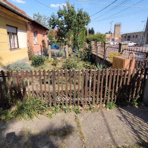 Eladó családi ház, Miskolcon 26.9 M Ft, 2+1 szobás