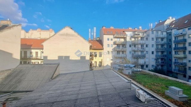 Eladó téglalakás, Budapesten, VII. kerületben 51.9 M Ft