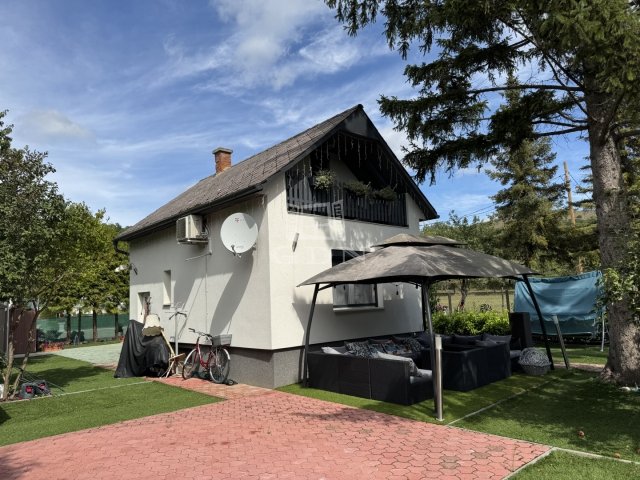 Eladó családi ház, Gánton 41.9 M Ft, 2 szobás