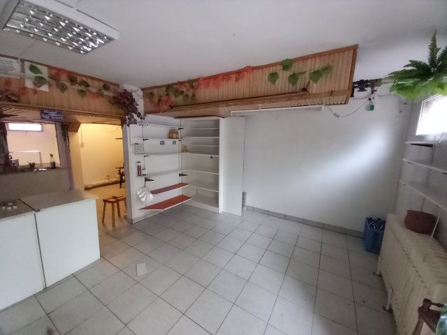Eladó üzlethelyiség, Szolnokon 19.99 M Ft / költözzbe.hu