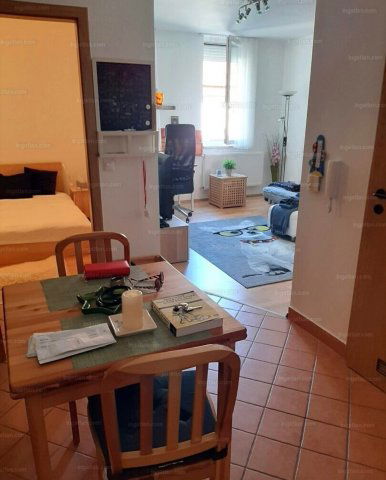 Kiadó téglalakás, albérlet, VIII. kerületben, Koszorú utcában