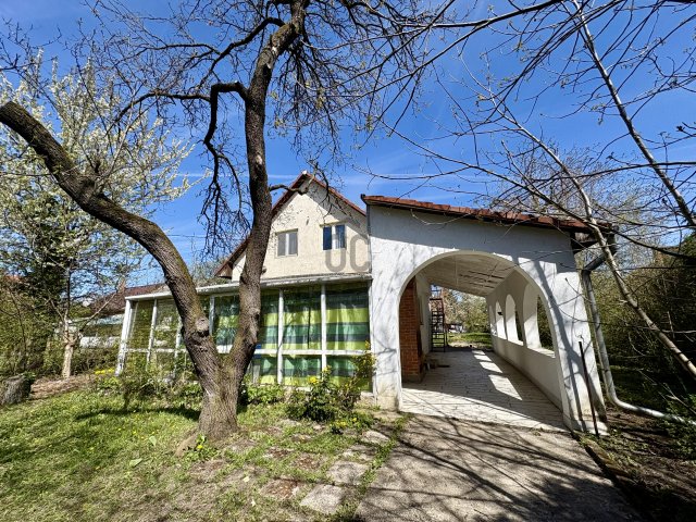 Eladó családi ház, Balatonakarattyán 81.9 M Ft, 3 szobás