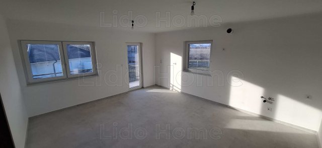 Eladó nyaraló, Szántódon 69.9 M Ft, 2 szobás