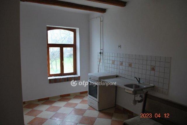 Eladó családi ház, Tiszaszentimrén 14.99 M Ft, 2 szobás