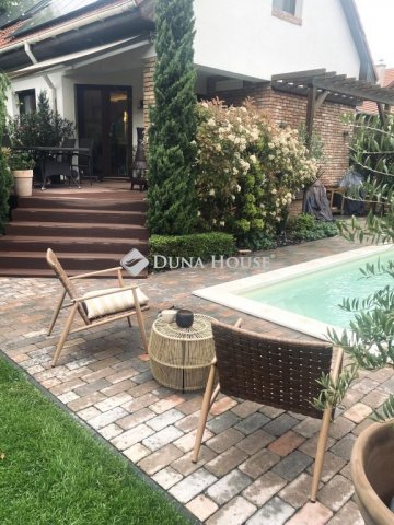 Eladó családi ház, Dunaharasztin, Babits Mihály utcában 210 M Ft