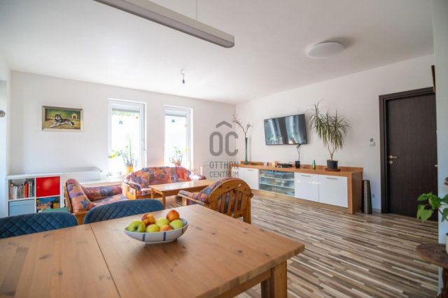 Eladó ikerház, Budapesten, XVIII. kerületben 160 M Ft, 5 szobás