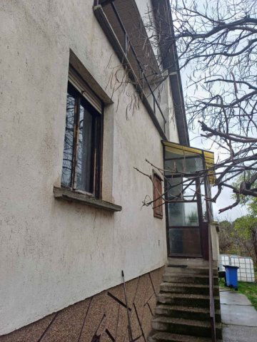 Eladó családi ház, Taksonyon 69.999 M Ft, 2 szobás