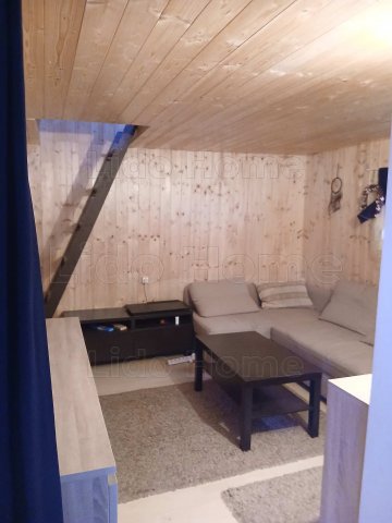 Eladó nyaraló, Tatabányán 24.99 M Ft, 2 szobás