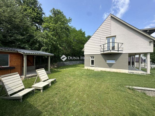 Eladó családi ház, Domonyban 74.9 M Ft, 4 szobás