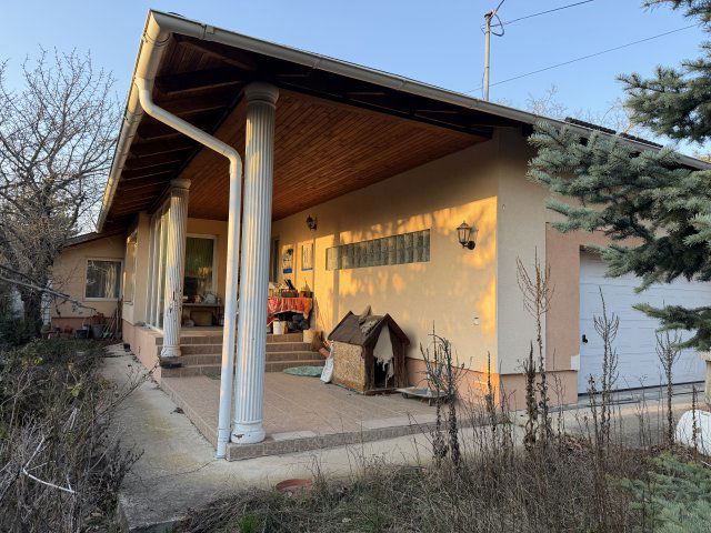 Eladó családi ház, Érden 129.9 M Ft, 3 szobás