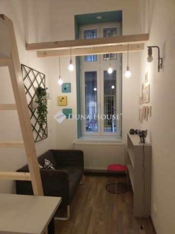 Eladó téglalakás, Budapesten, VI. kerületben 99 M Ft, 4 szobás